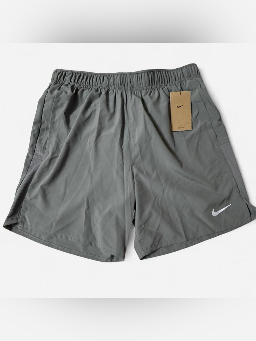 Nike Mens Challenger Dri-FIT 7" Running Shorts Grey NWT Medium DV9363-084